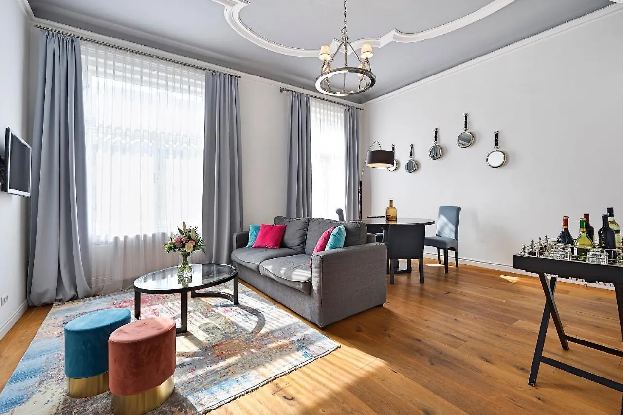 Apartment 6 Rooms - 1070 Vienna