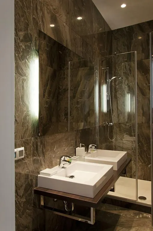 Appartamento 6 Rooms - 1070 Vienna Austria