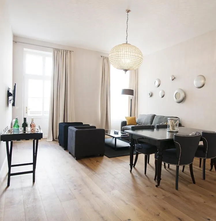 6 Rooms - 1070 Vienna Appartamento