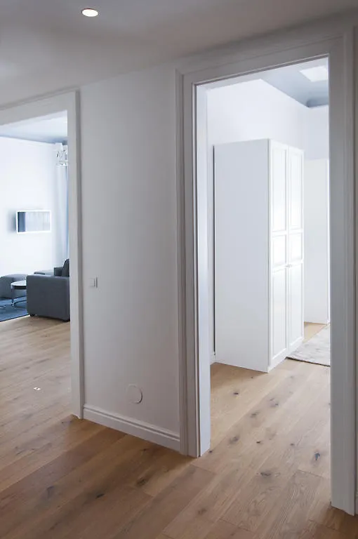 6 Rooms - 1070 Vienna