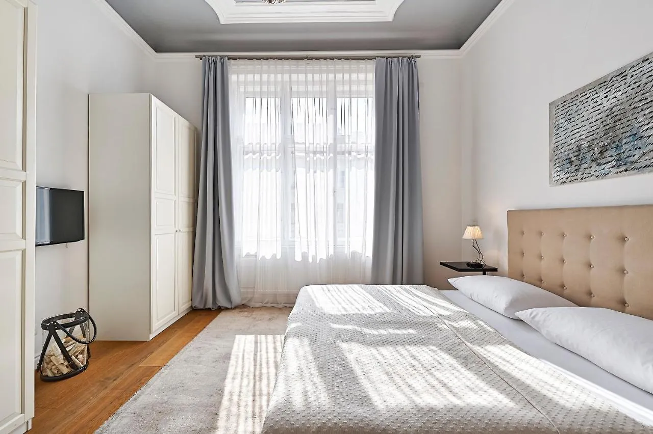 6 Rooms - 1070 Vienna Austria