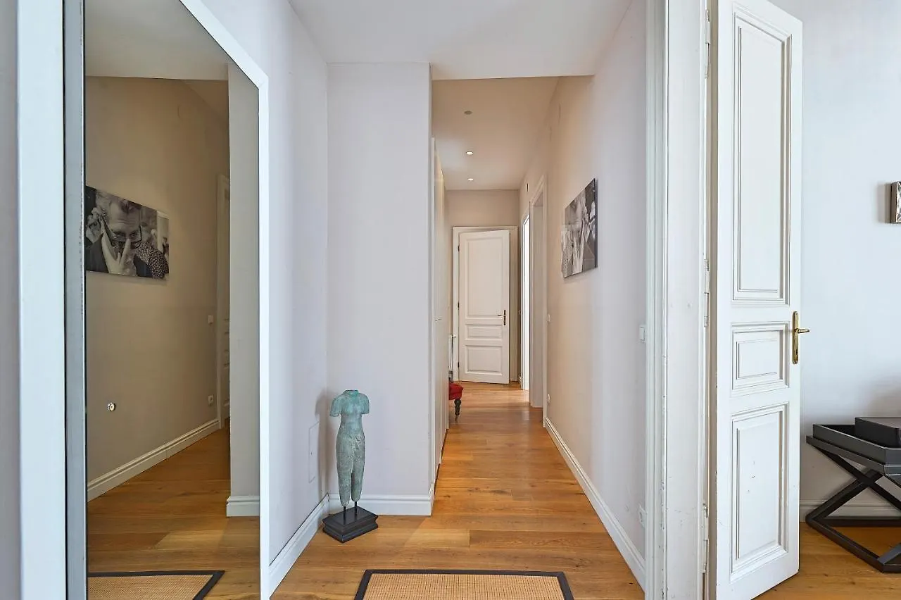 Appartamento 6 Rooms - 1070 Vienna