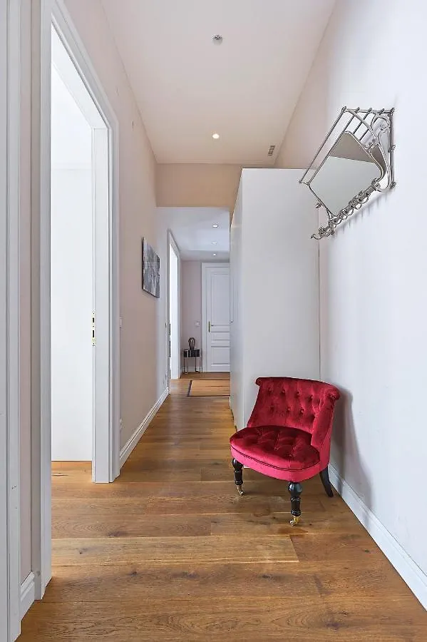 6 Rooms - 1070 Vienna 0*,  Austria