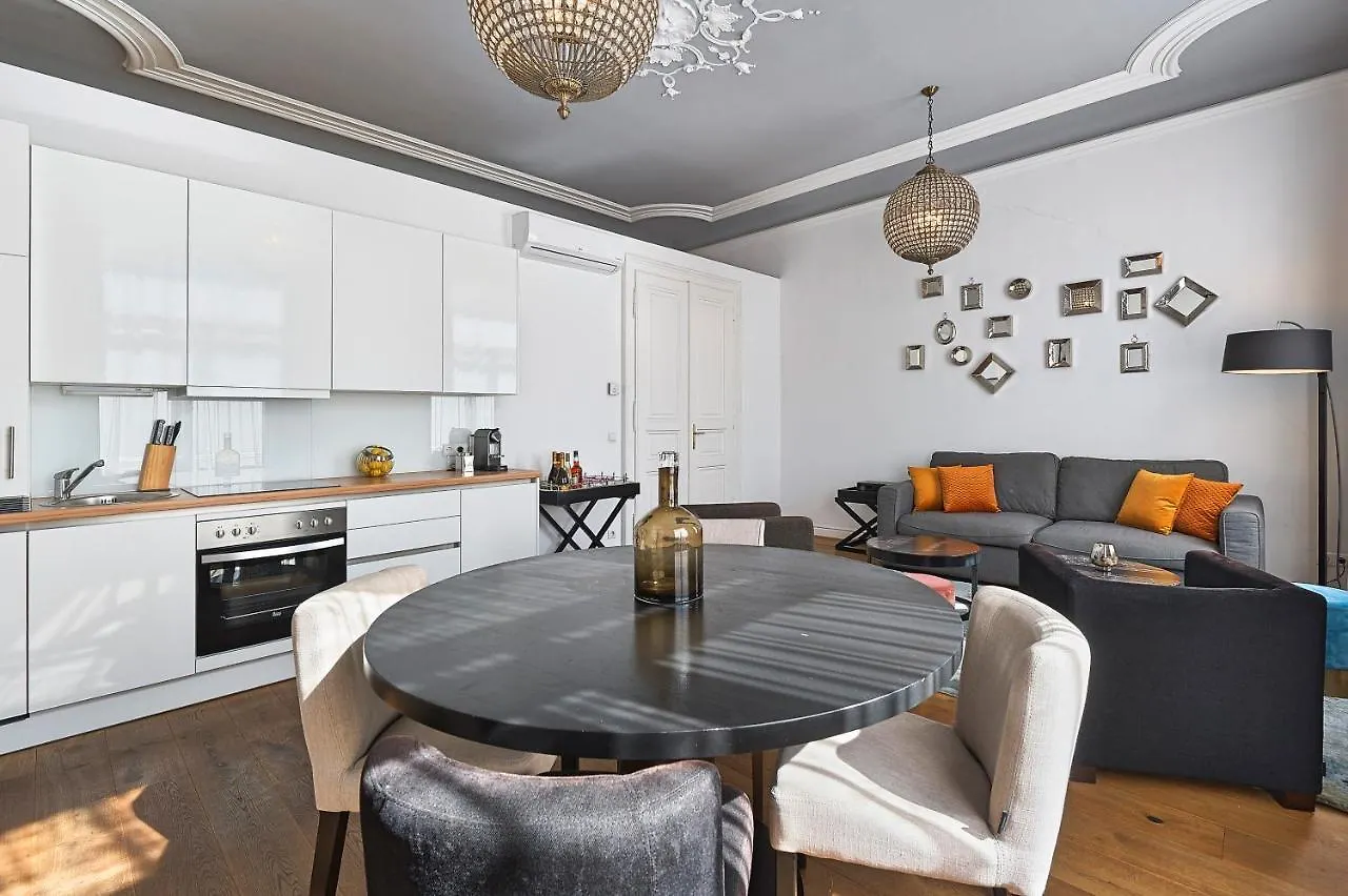 6 Rooms - 1070 Vienna 0*,  Austria