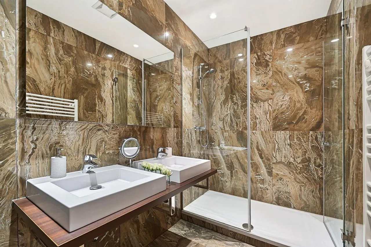 Appartamento 6 Rooms - 1070 Vienna